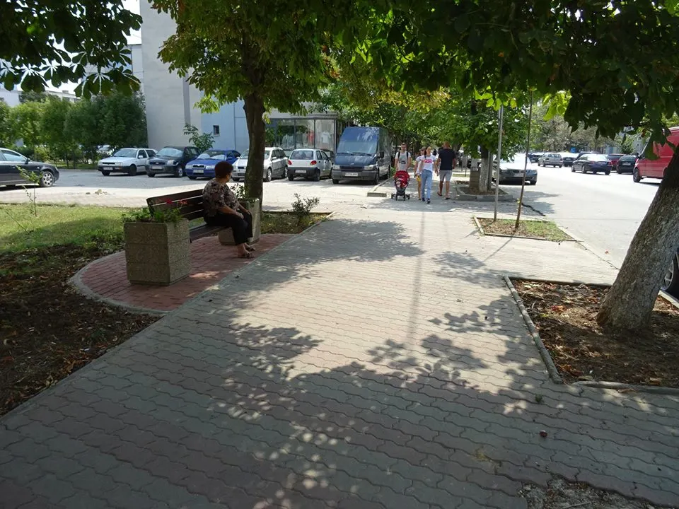 Slatina: Bănci și pergole noi pe Ecaterina Teodoroiu
