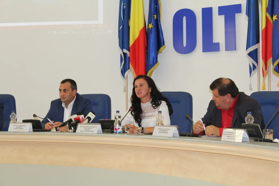 Ministrul Intotero, prezent la Slatina: „Niciun român nu a plecat de bine din ţară şi cred că împreună putem să-i convingem să se întoarcă“