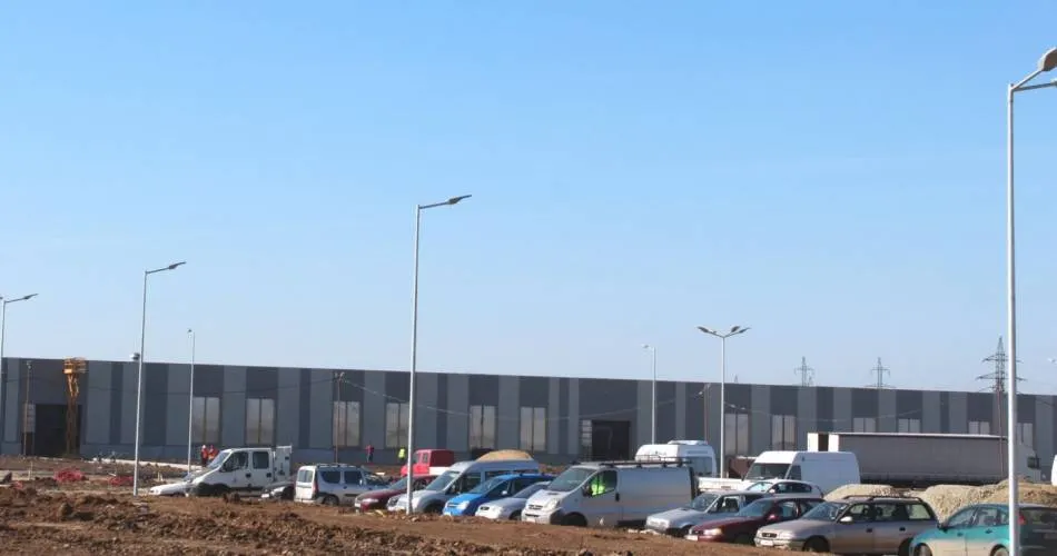 Se extinde iluminatul public pe străzile Milcov și Drăgănești, în zona industrială