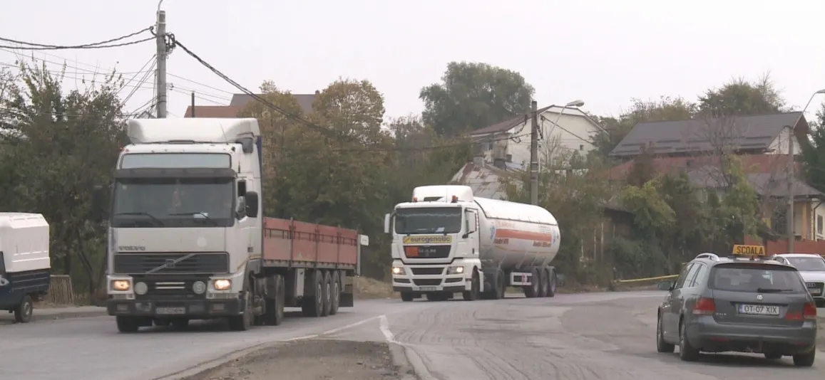 Primăria Slatina a stabilit: repară Varianta Oituz cu bani de la bugetul local