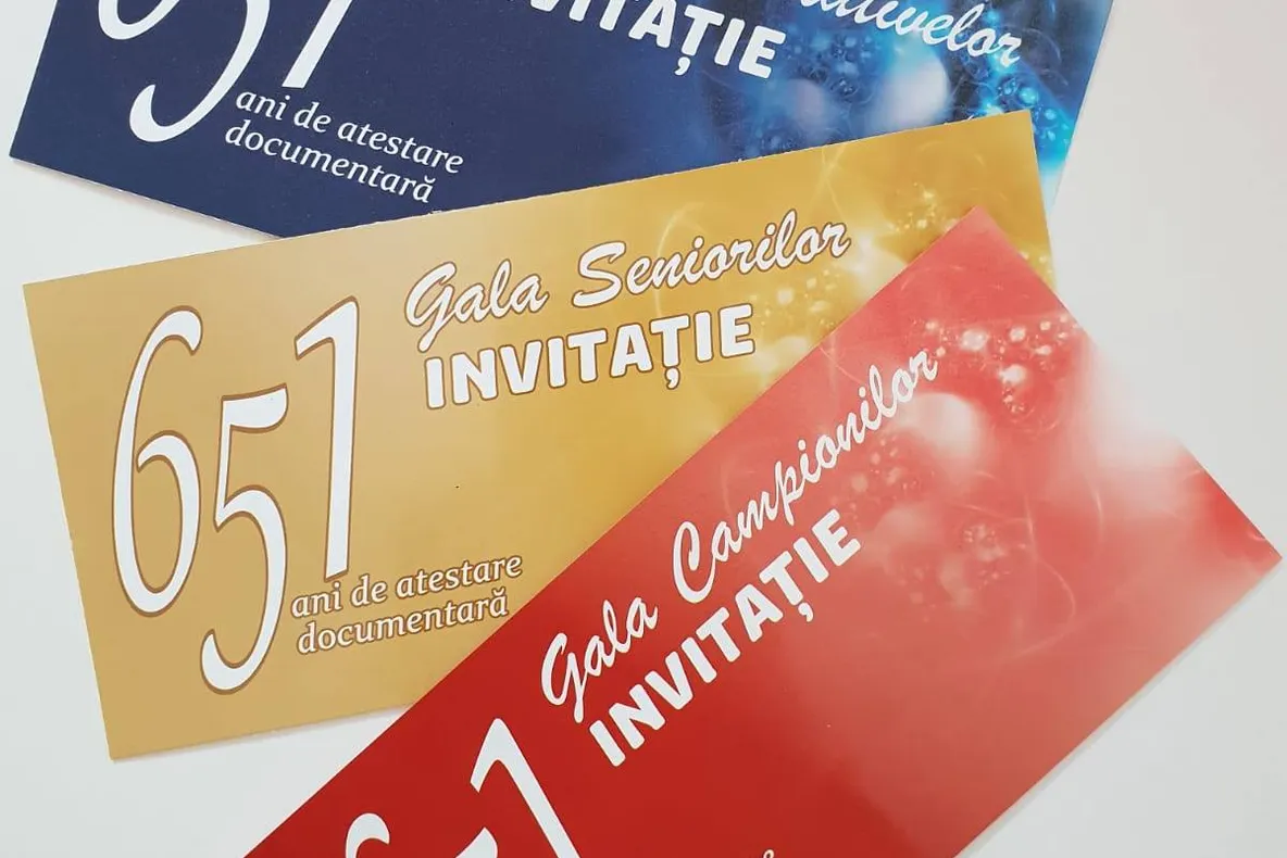 Primăria Slatina premiază elevii, profesorii, sportivii şi antrenorii cu performanţe obţinute anul trecut