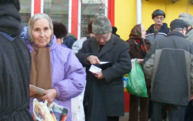 Primăria Slatina oferă ajutor pensionarilor și persoanelor cu handicap. Vezi care sunt condițiile
