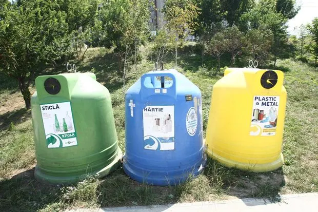 Oltenii de la sat, învățați să colecteze selectiv deșeurile. Ce campanie va derula Consiliul Județean