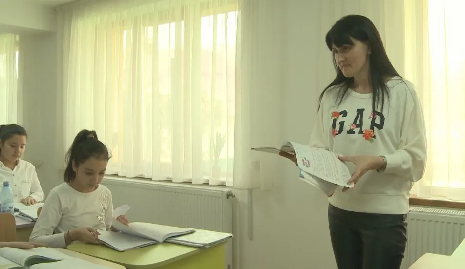 Dascălii unei școli din Slatina merg la domiciliul copiilor, să îi înscrie la clasa pregătitoare