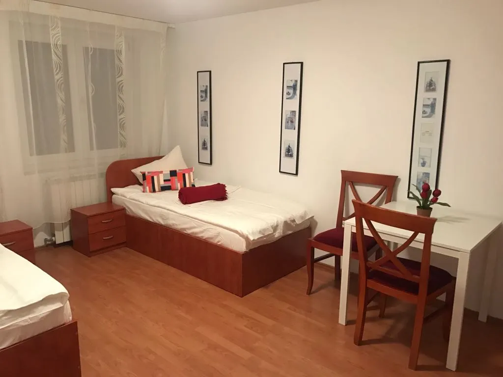 Condiții hoteliere la un cămin de bătrâni care se construiește în Olt