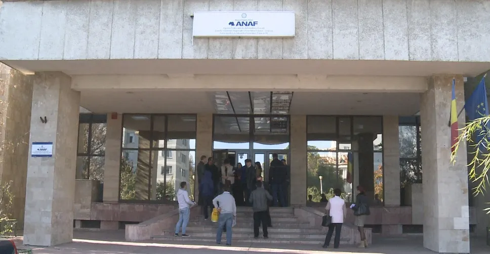 Peste 7.700 de olteni cu datorii la Fisc pot cere ștergerea penalităților