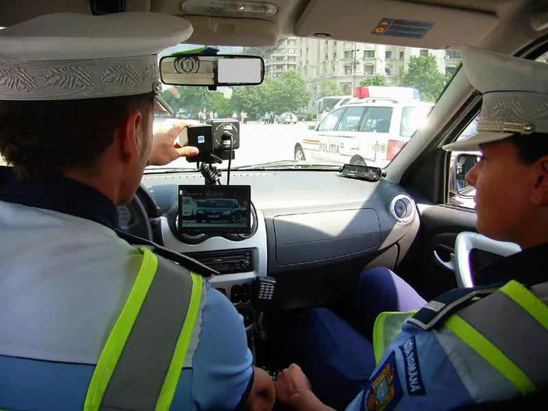 Când intră în vigoare măsurile drastice împotriva celor care folosesc telefonul mobil, în timp ce conduc
