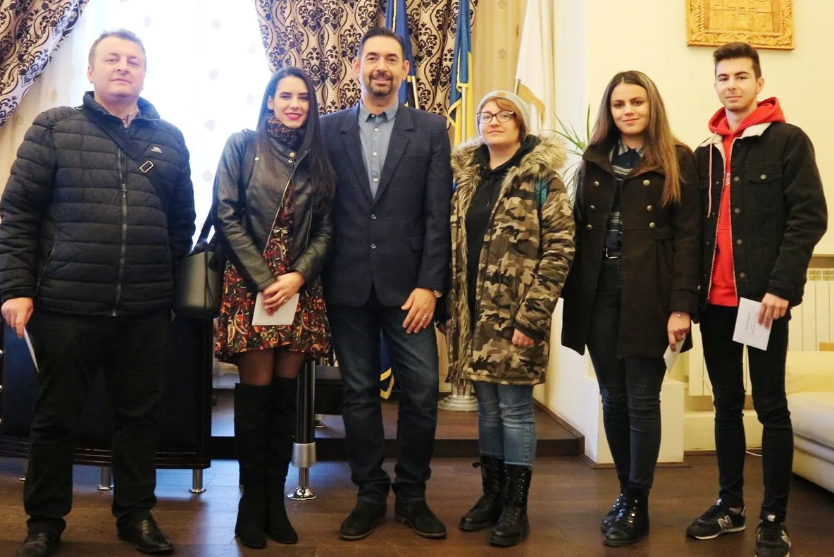 Cinci slătineni premiaţi pentru fotografii făcute de Sărbători