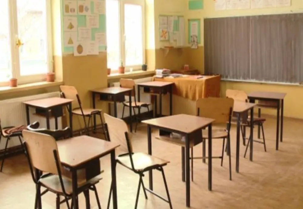 Două cazuri de gripă confirmate şi şapte suspiciuni, la o şcoală din Slatina. Cursurile, supendate parţial