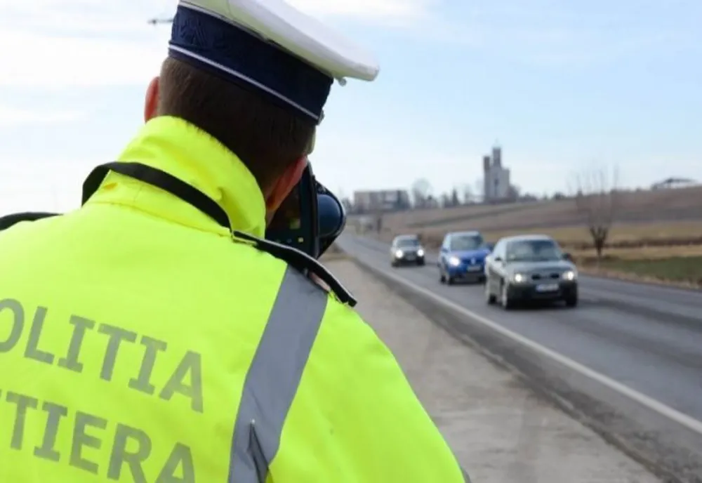Şofer din Olt, prins de radar cu 220 km/oră