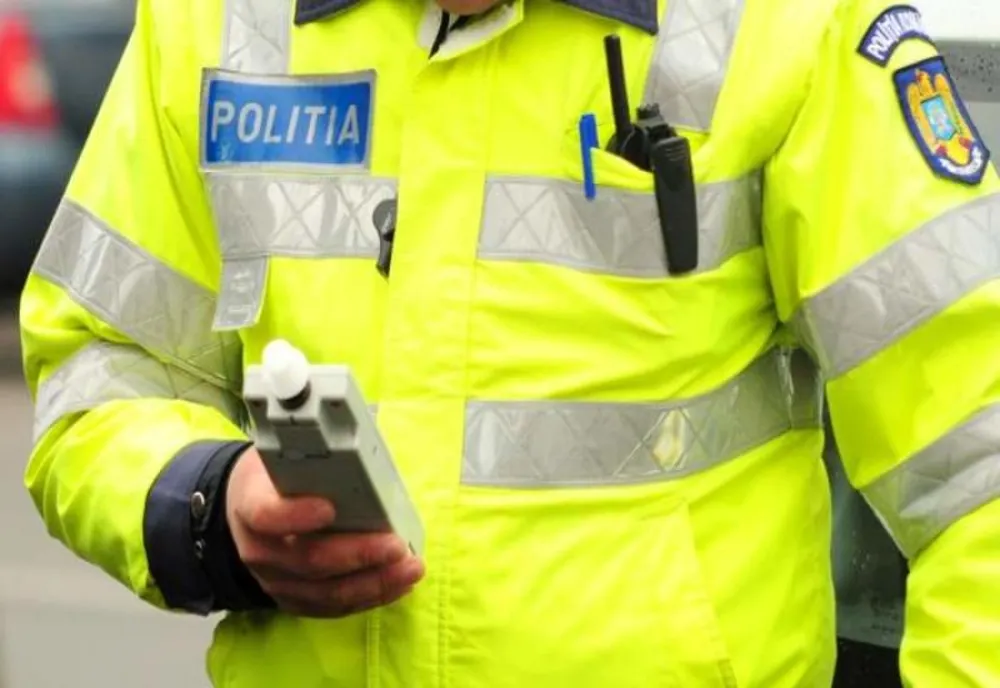 Ce s-a întâmplat cu un tânăr din Olt, prins la volan băut şi fără permis