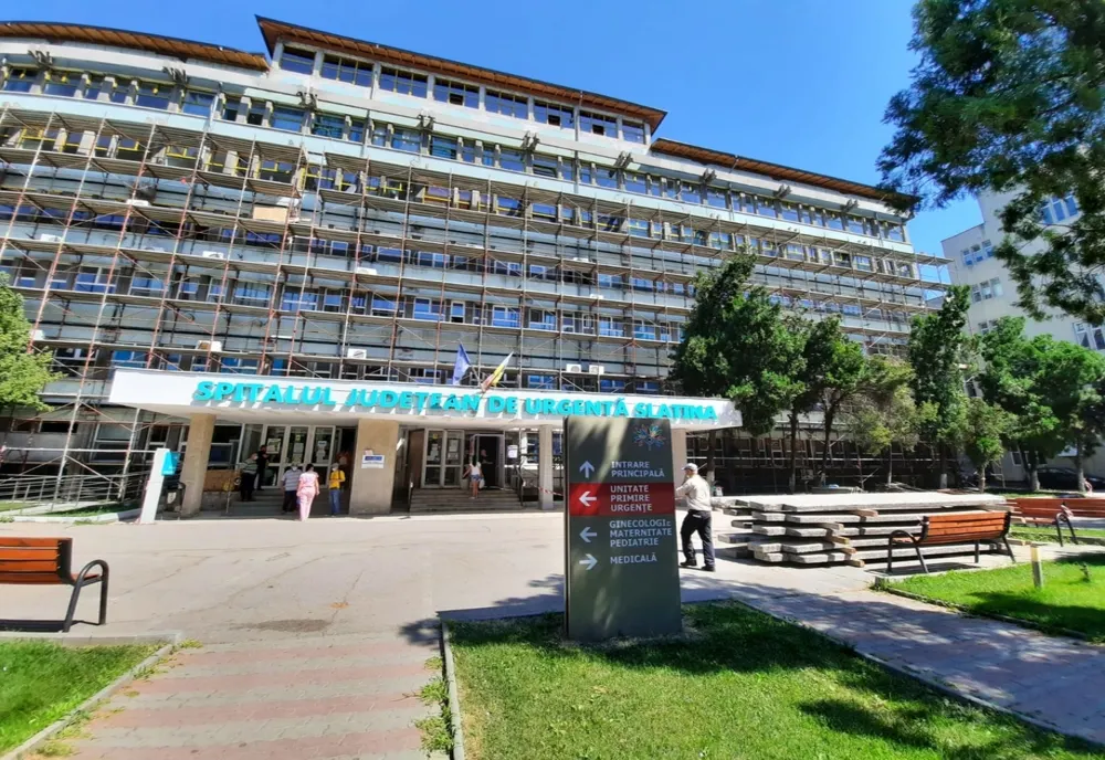 FOTO: Se reabilitează termic Spitalul Slatina