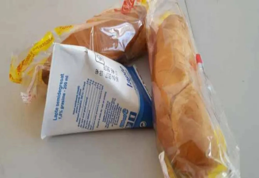 Ce se întâmplă cu cornurile şi laptele rămase în şcolile din Olt, din martie
