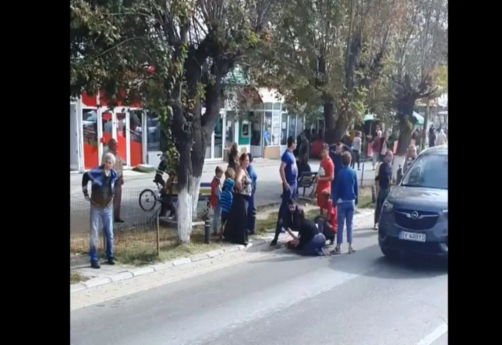 VIDEO. Accident în Balş. Fetiţă de trei ani, lovită de o maşină
