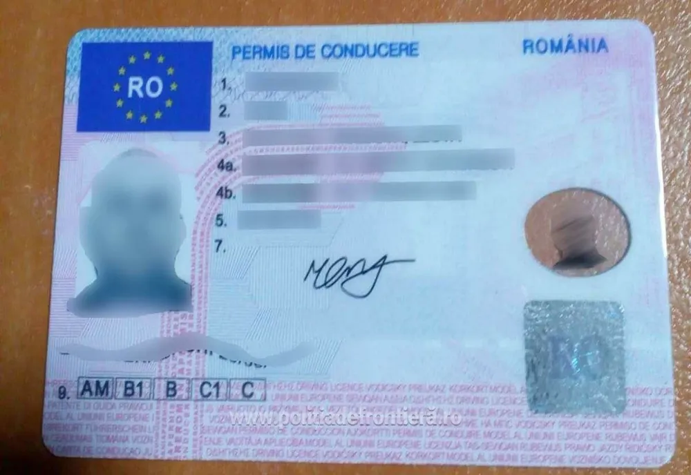 La volan cu permis fals. REACŢIA poliţiştilor