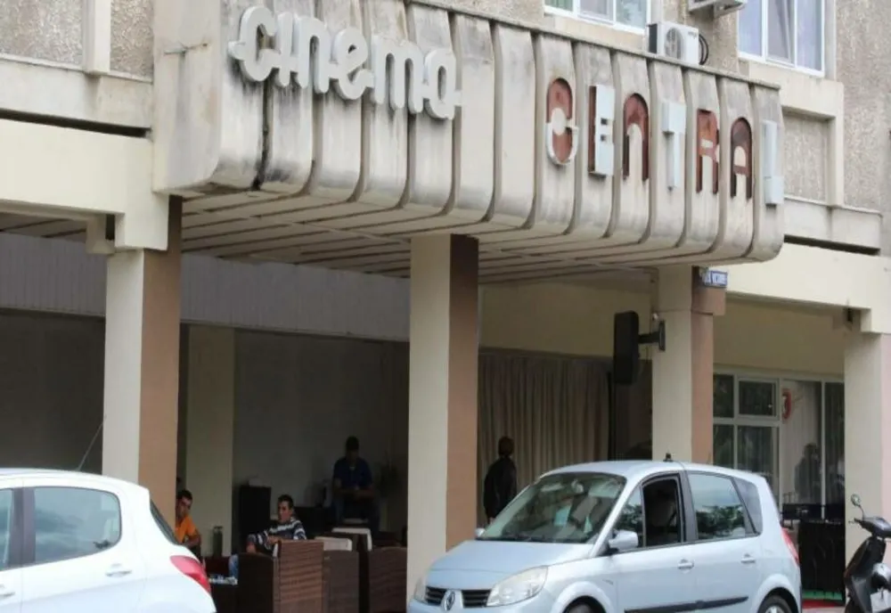 Cinematograful „Central” din Caracal trece în administraţia Primăriei