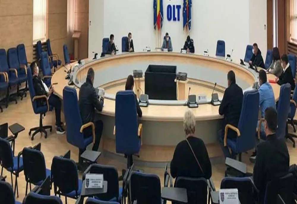Olt: Patronii de baruri şi restaurante au aflat cum trebuie să scaneze certificatul verde COVID