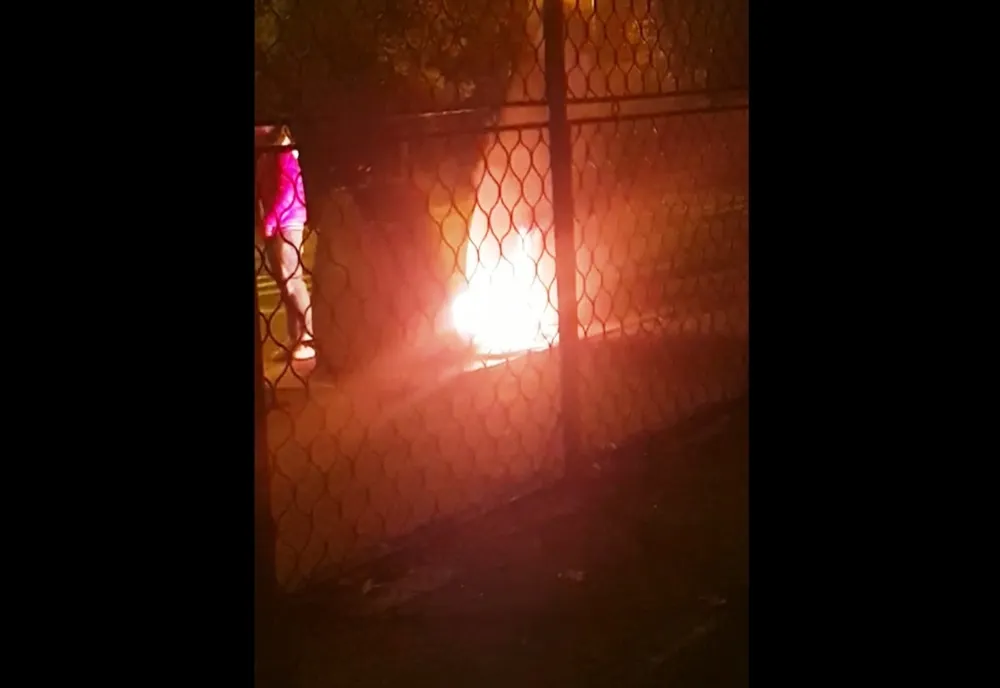 Au incendiat un container de gunoi îngropat, în Slatina (VIDEO)