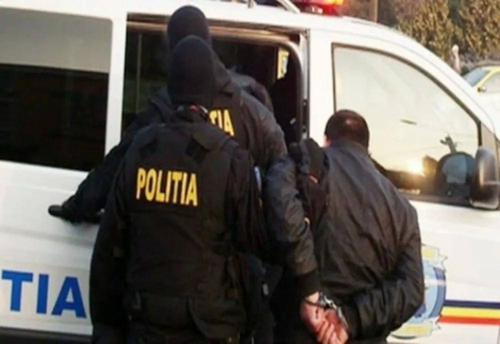 Olt: Tânăr bătut într-un bar. Doi dintre agresori, arestaţi preventiv