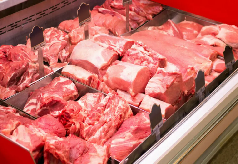 Olt: Amenzi aplicate de poliţie pentru nereguli găsite la magazine care vând carne. Vezi unde