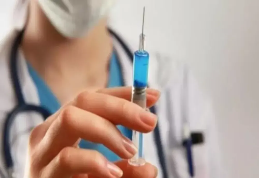 CAMERA DEPUTAȚILOR: VACCINAREA GRATUITĂ ANTI-HPV, ASIGURATĂ PÂNĂ LA VÂRSTA DE 26 DE ANI