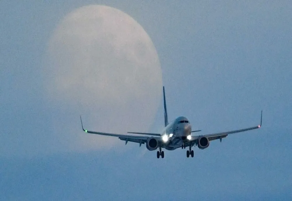 Haos pe Aeroportul din Cluj-Napoca. Zeci de oameni au pierdut zborul spre Paris
