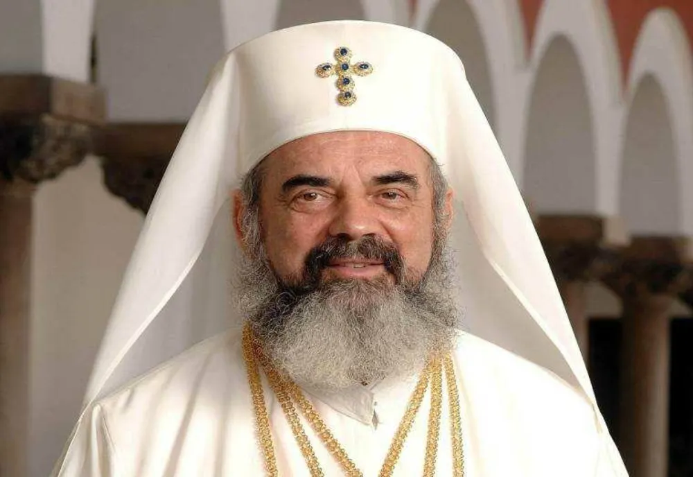 PATRIARHUL DANIEL, ÎN PASTORALA DE CRĂCIUN: NAŞTEREA DOMNULUI ESTE O SĂRBĂTOARE A BUCURIEI