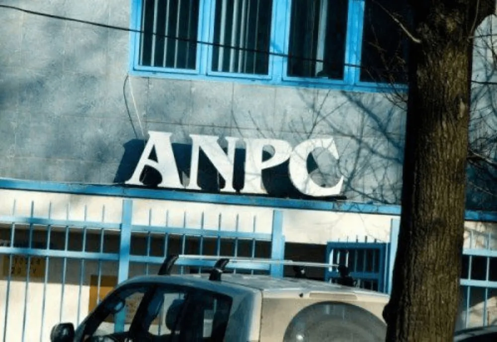 COMISARI ANPC, ÎNCHIȘI ÎN CANTINA SPITALULUI ADJUD. POLIȚIA A DESCHIS DOSAR PENAL PENTRU LIPSIRE DE LIBERTATE