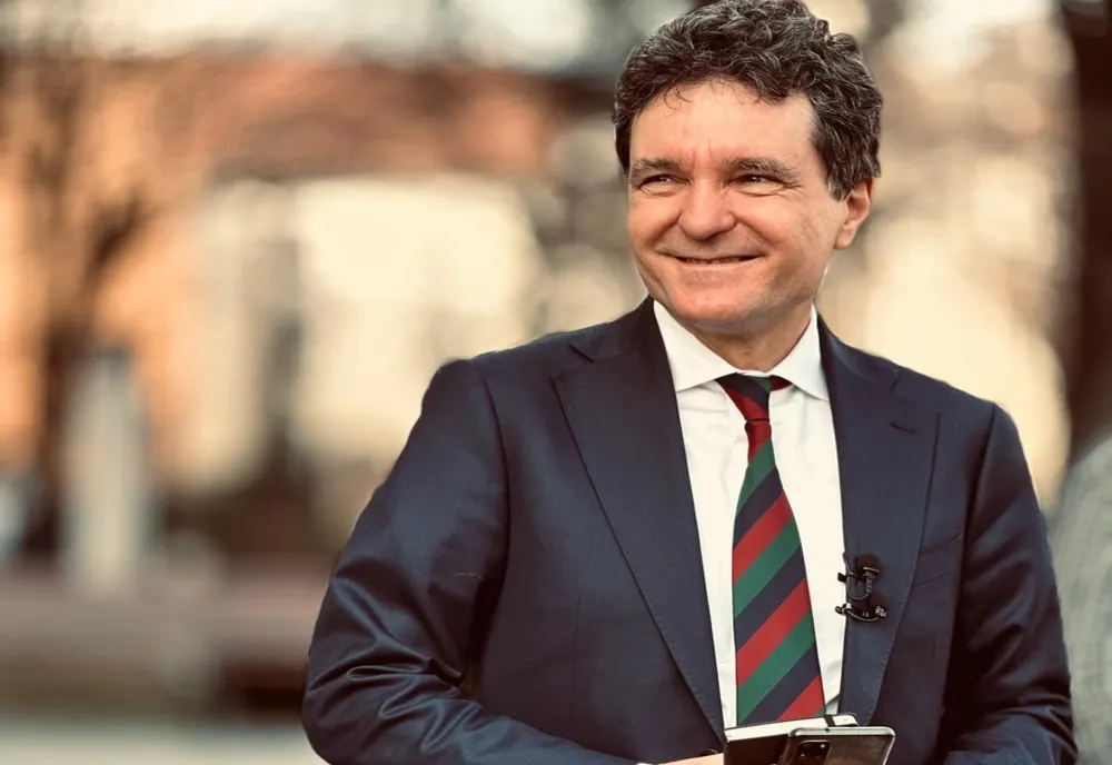 IPOCRIZIE PE PÂINE, SARMALE FĂRĂ PORC ȘI JURĂMÂNT PE BIBLIE: PRIMA ZI A PREȘEDINTELUI NICUȘOR DAN, ÎNTRE LUX, SIMBOLURI ȘI CONTRADICȚII