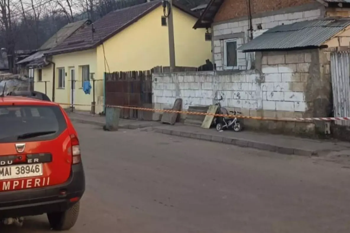 Alunecarea de teren din Slatina continuă să avanseze: șapte locuințe evacuate, autoritățile iau în calcul noi măsuri