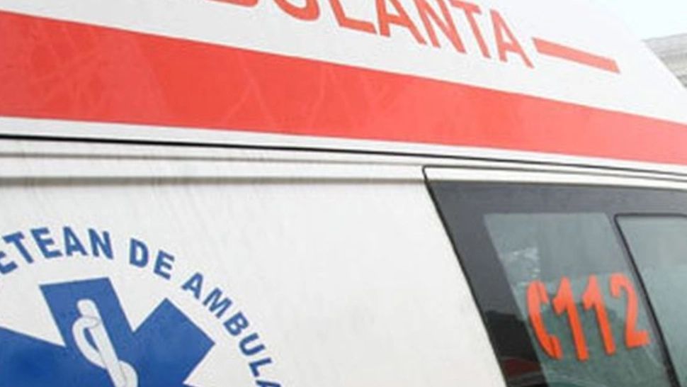 Tragedie în Olt: Un tânăr a murit, altul rănit după ce au fost loviți de o mașină