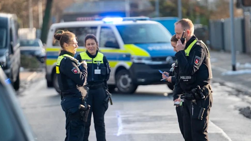 Viteză extremă pe autostradă: ce sancțiune a primit un șofer prins cu 204 km/h, deși avea permisul suspendat