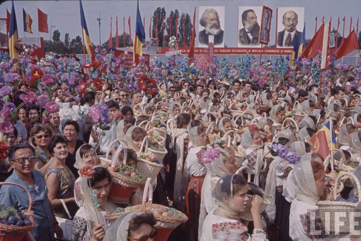 23 August, între sărbătoarea naţională şi propaganda comunistă. „În primul an, după ’89, am avut un sentiment de uşurare”