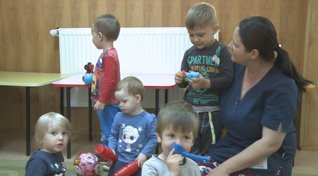 Încep înscrierile la creșele din Slatina. Unul din trei copii a prins un loc