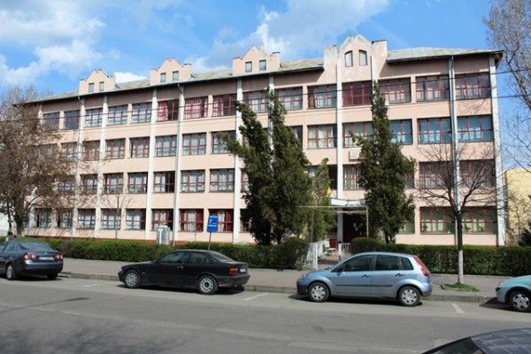 6,8 milioane lei, bani europeni pentru consolidarea și modernizarea Colegiului Economic. Dotările, pe banii Primăriei Slatina