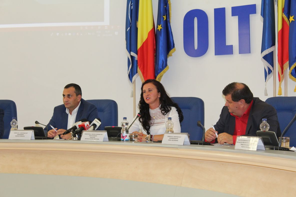 Ministrul Intotero, prezent la Slatina: „Niciun român nu a plecat de bine din ţară şi cred că împreună putem să-i convingem să se întoarcă“