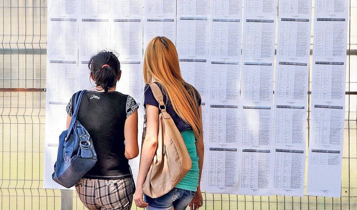 Bacul de toamnă. Peste o sută de absenţi la ultima probă scrisă