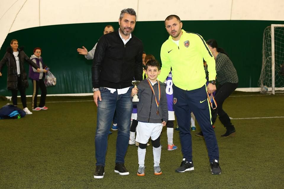 Fostul internaţional Rică Neaga, antrenor la o şcoală de fotbal din Slatina