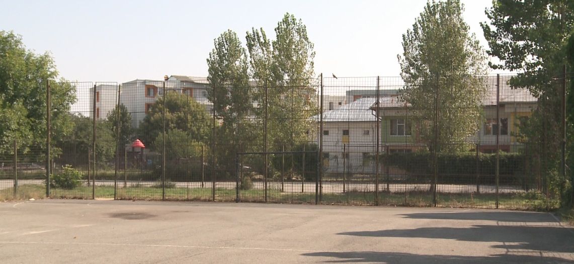 Sala de sport de la „Vlaicu Vodă”, blocată de o rețea electrică