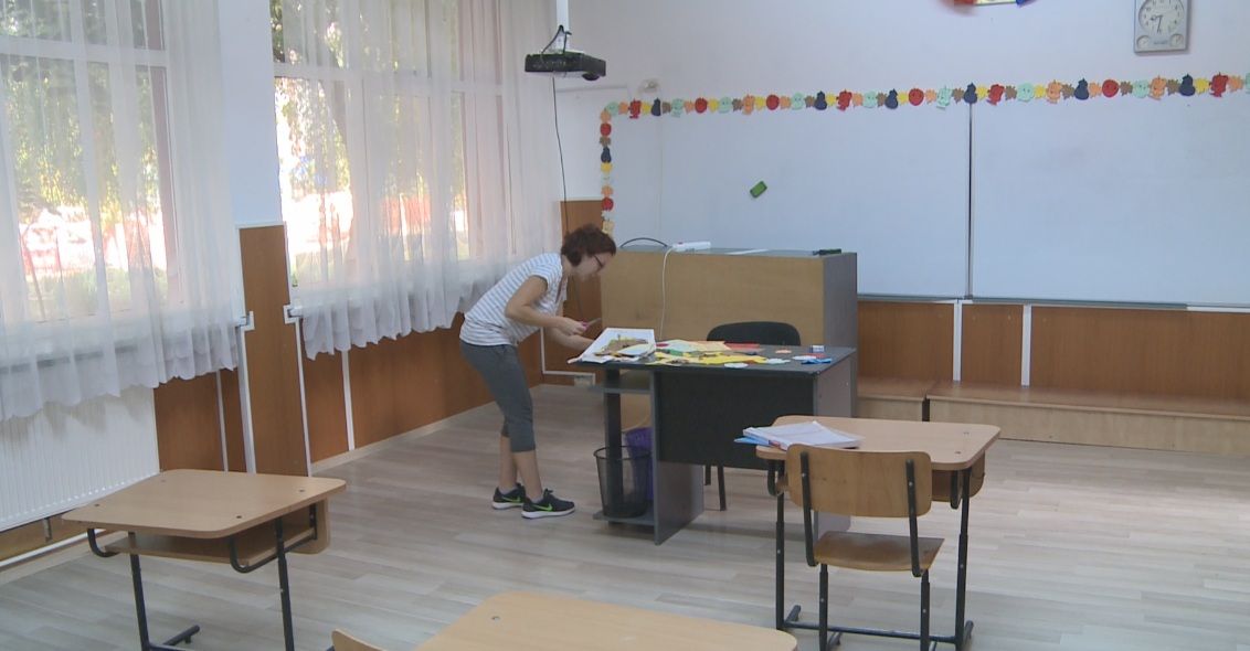 Slatina: ultimele pregătiri înainte de începerea anului școlar- FOTO