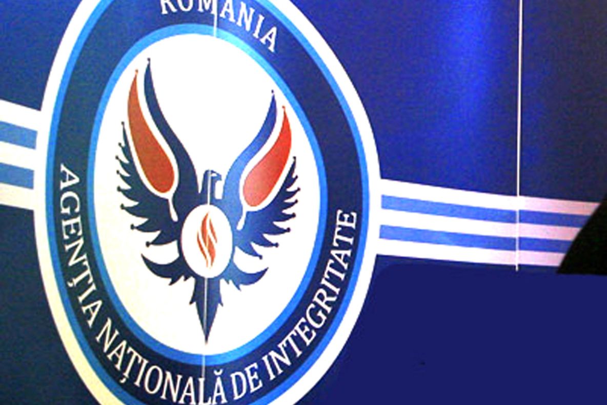 INCOMPATIBILITATE. Ce a făcut un funcţionar public de la o primărie din Olt