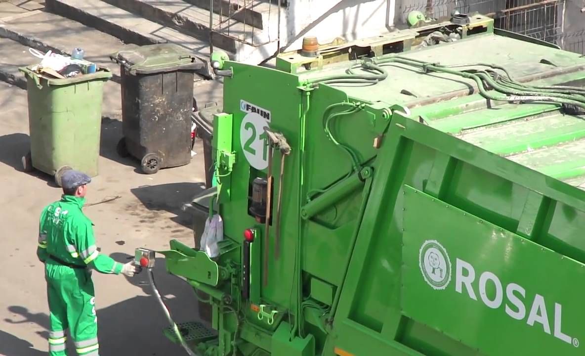 Ce rămâne după Rosal. CJ Olt a stabilit cine va duce gunoiul la depozitul ecologic de la Bălteni