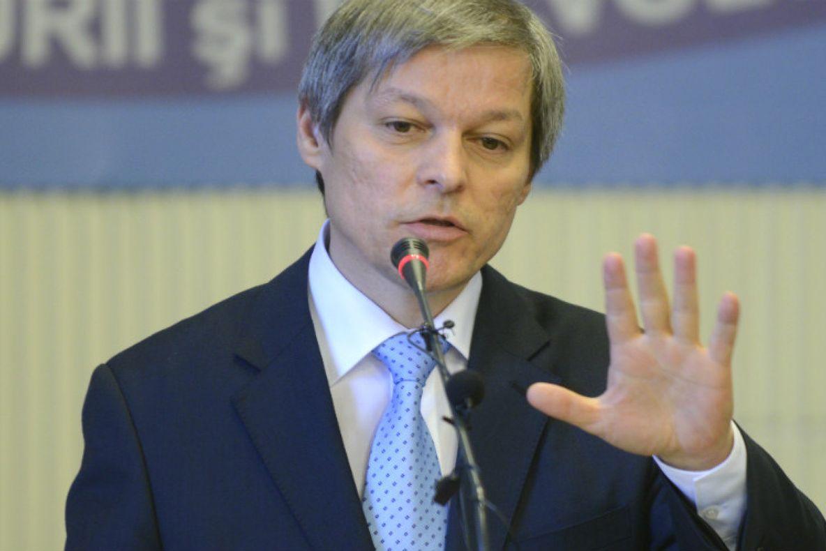 Deputat PNL de Olt, atac la Cioloș: „Acest sinecurist uită că PNL l-a susținut pentru funcția de prim-ministru al României la alegerile parlamentare din 2016”