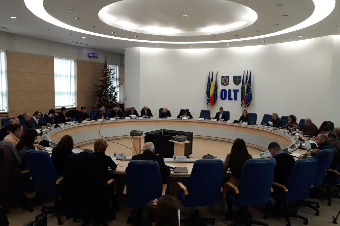 Bani de la CJ Olt pentru salvarea primăriilor din judeţ