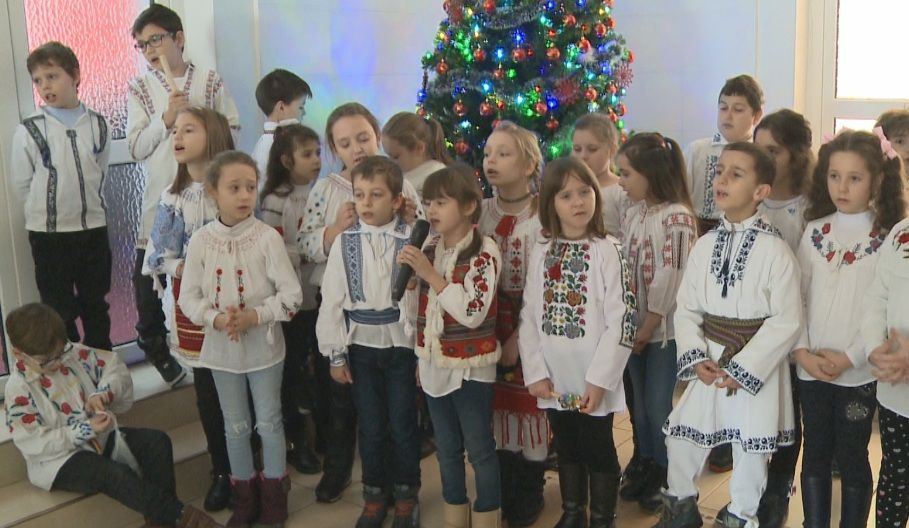 Primăria Caracal și-a deschis porțile pentru colindători