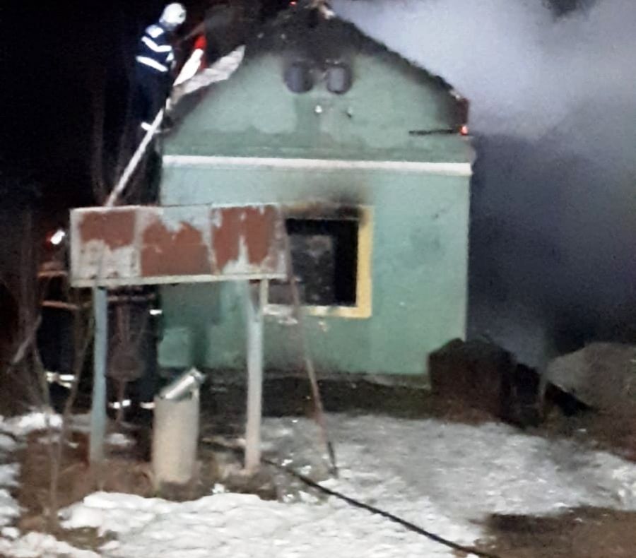 Bătrân din Olt, găsit fără suflare după ce un incendiu i-a cuprins locuinţa - VIDEO