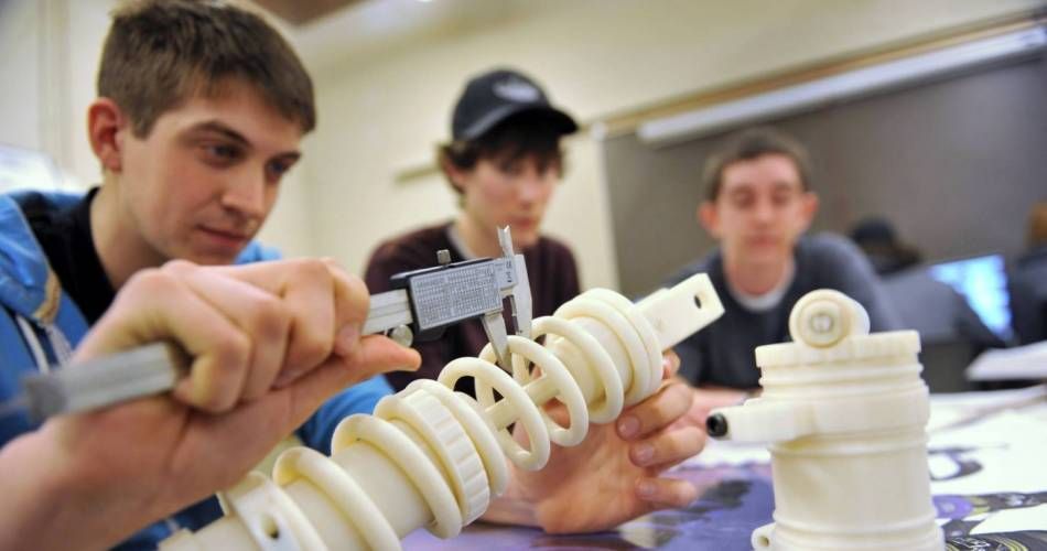 Specialist în resurse umane ALRO: „Avem o problemă cu orientarea profesională a tinerilor”