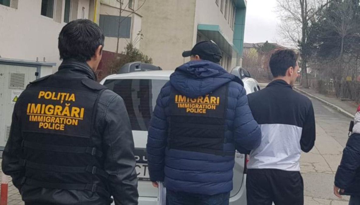 Depistaţi de poliţiştii de la Imigrări aflându-se ilegal în judeţul Olt