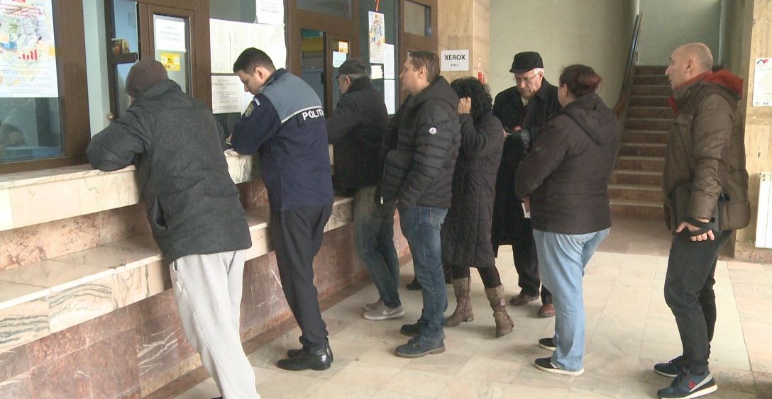 Ghișeele Fiscului au program prelungit în această perioadă