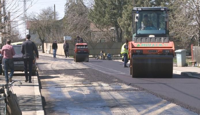 Slatina: trei constructori vor începe lucrări de asfaltare în mai multe zone ale orașului
